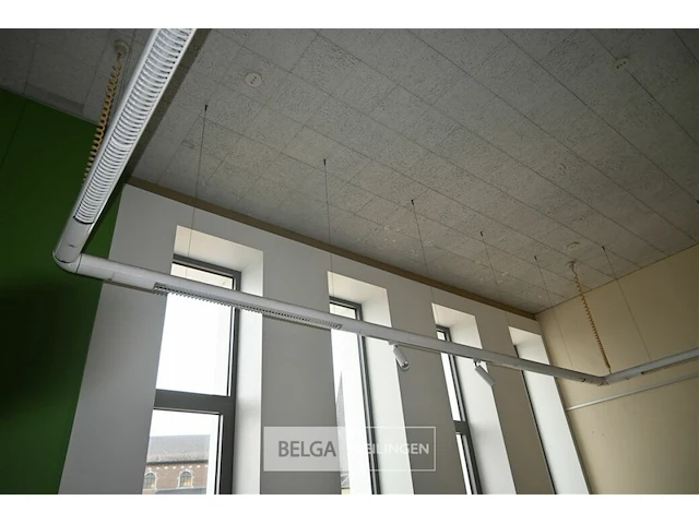 30 meter spotrail met spots - afbeelding 1 van  4