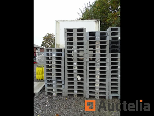 30 pallets pvc - afbeelding 1 van  7