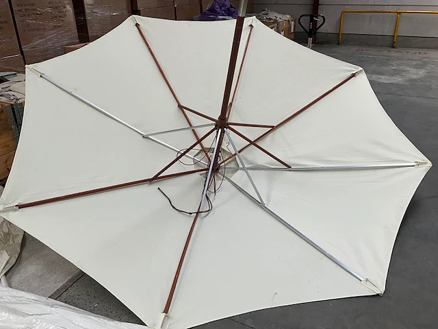 30 parasols - afbeelding 8 van  10