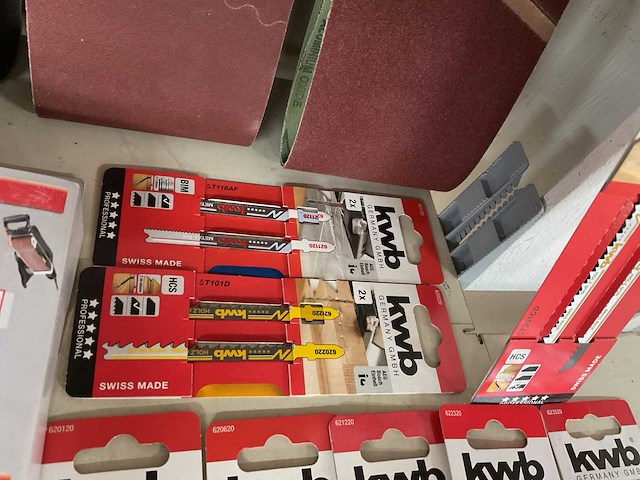 30 schuurbanden en 8 sets zaagjes - afbeelding 8 van  12