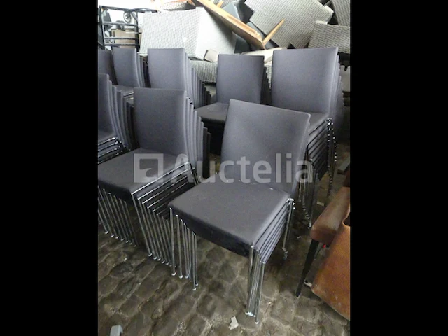 30 stoelen - afbeelding 1 van  6