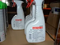 30 verf producten, 2 metalen rekken, kuisdoeken, doos vet, 5 jerrycans (9,10,12,14,15) - afbeelding 5 van  15
