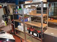 30 verf producten, 2 metalen rekken, kuisdoeken, doos vet, 5 jerrycans (9,10,12,14,15) - afbeelding 15 van  15