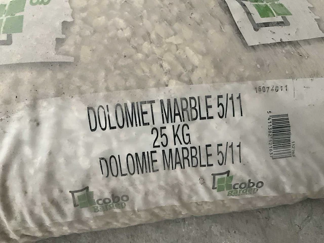 30 zakken sierkeien cobo garden dolomiet marble 5/11(25kg) - afbeelding 3 van  4