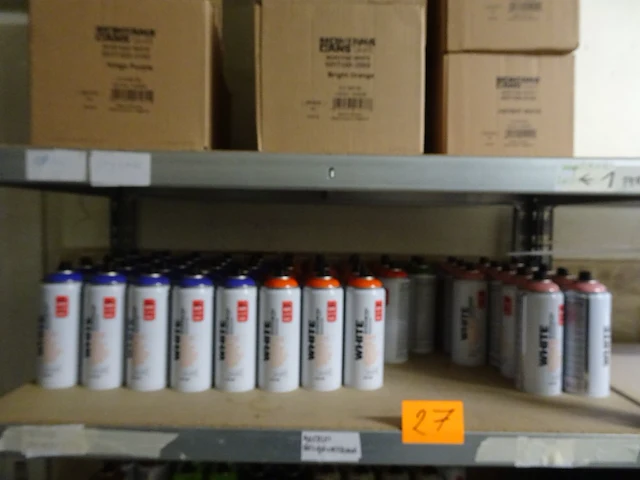 300x 400 ml spuitbus white synthetic gloss spray paint - afbeelding 3 van  9