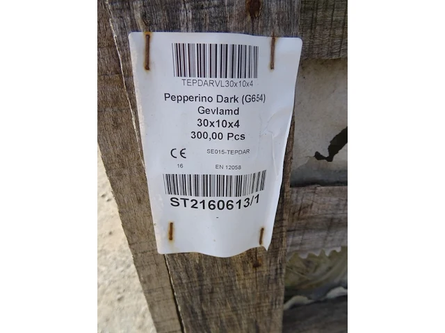 300x natuursteen pepperino dark - afbeelding 5 van  5