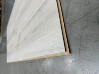 30,51 m² laminaatvloer 8mm - afbeelding 2 van  3