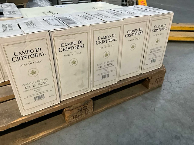 30x fles witte wijn campo di cristobal pinot grigio 2022 - afbeelding 6 van  6
