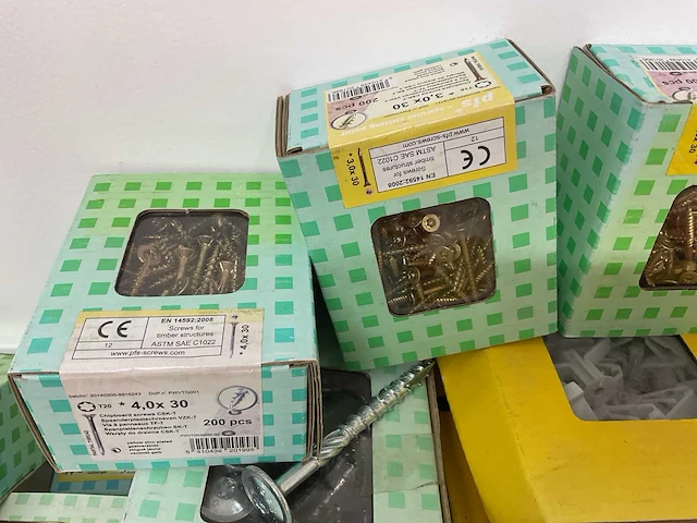 31 dozen hollewandpluggen; cellenbetonnagel; universele schroeven; pluggen - afbeelding 7 van  11