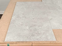31 m2 laminaat tegel - 810 x 400 x 8 mm - afbeelding 2 van  4