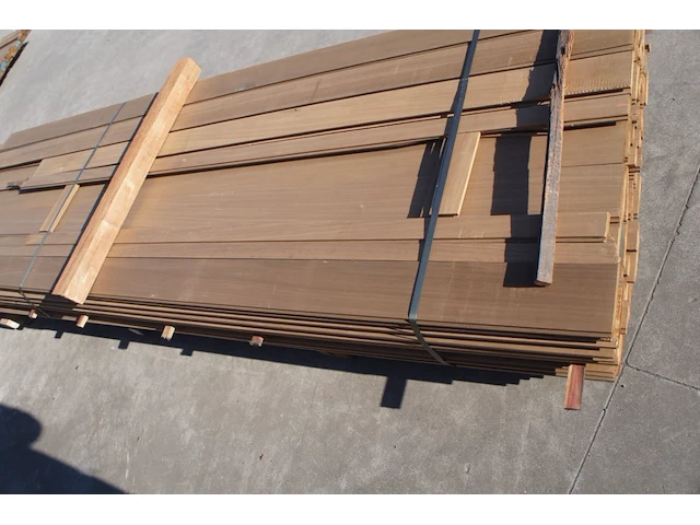 31,07 m² ayous gevelbekleding - afbeelding 4 van  6