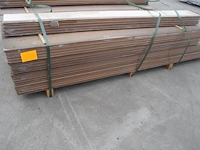 31,2 m² iroko planchetten - afbeelding 1 van  3