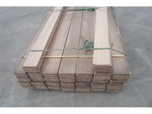 31,2 m² iroko planchetten - afbeelding 2 van  3