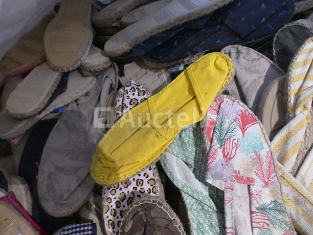 315 veelkleurige losse espadrilles - afbeelding 3 van  7