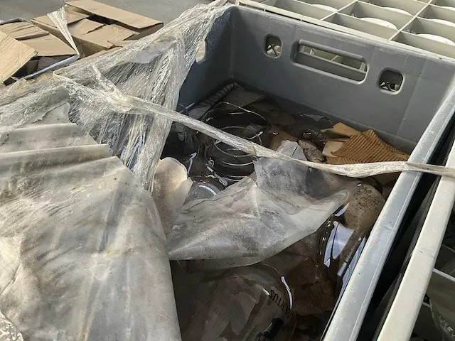 31x glazenkratten met inhoud - afbeelding 6 van  17