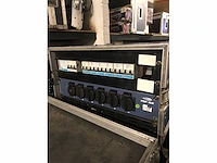32 a cast - diverse audio - afbeelding 2 van  2