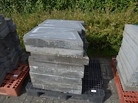 32 betonnen hoek borduren (zonder pvc pallet) - afbeelding 1 van  4