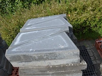 32 betonnen hoek borduren (zonder pvc pallet) - afbeelding 3 van  4