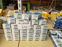 32 dozen schroeven - afbeelding 1 van  6