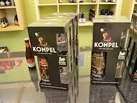 32 fl. cornet oaked smoked 33cl, 4 fl. kompel mijnschool + 2 glazen 75cl, 2 fl. kompel het eeuwfeest + 2 glazen 75cl, 3 fl. kompel lor noir + 2 glazen 75cl, 3 fl. kompel bovengronds + 2 glazen 75cl - afbeelding 13 van  19