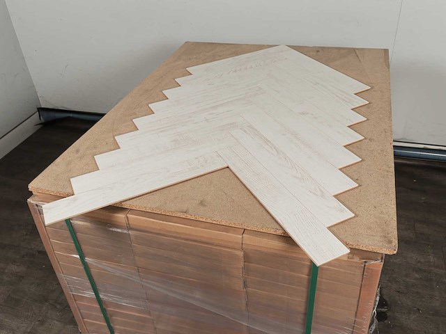 32 m2 laminaat visgraat - 504 x 84 x 8 mm - afbeelding 4 van  4