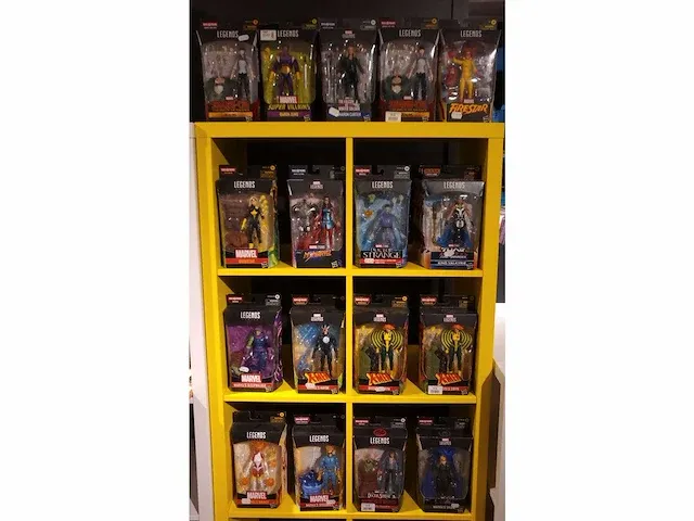 32 stuks diversen merk: marvel, hasbro - afbeelding 1 van  3
