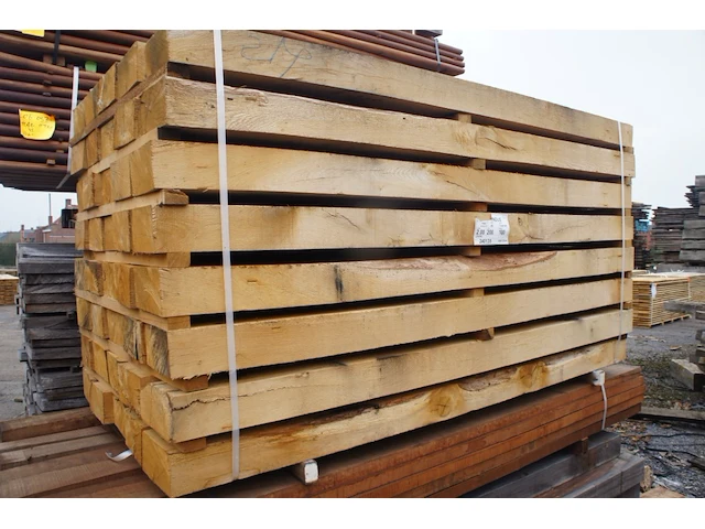 3,20 m³ industrieel eiken balken 100x200 - afbeelding 1 van  3