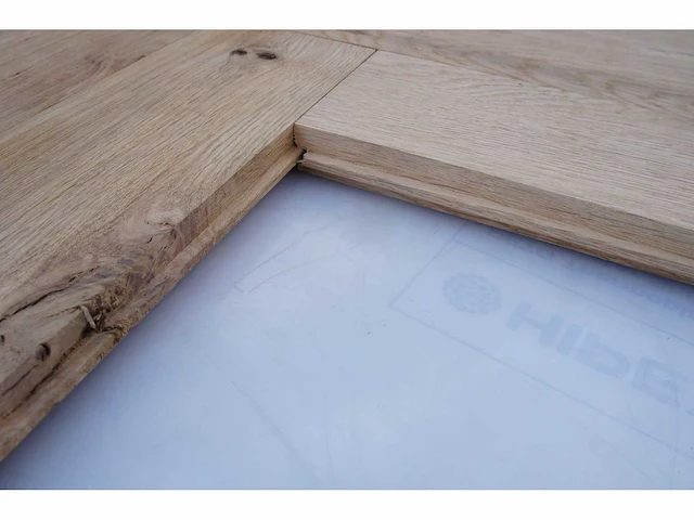 32.76 m² massief eiken visgraatparket 21mm - afbeelding 5 van  7