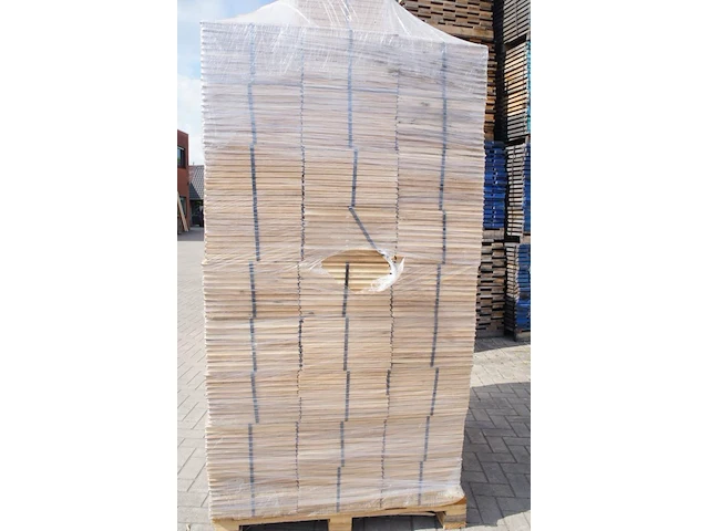 32,76 m² massief eiken visgraatparket 21mm - afbeelding 2 van  10
