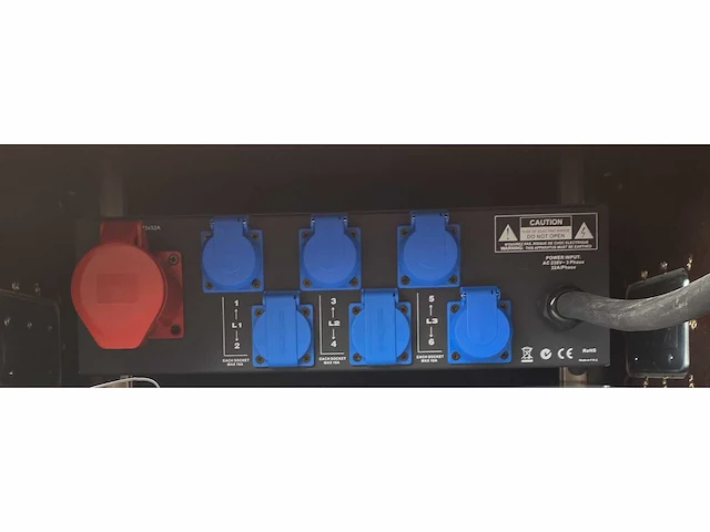 32a stroomverdeler 19 inch - afbeelding 2 van  2