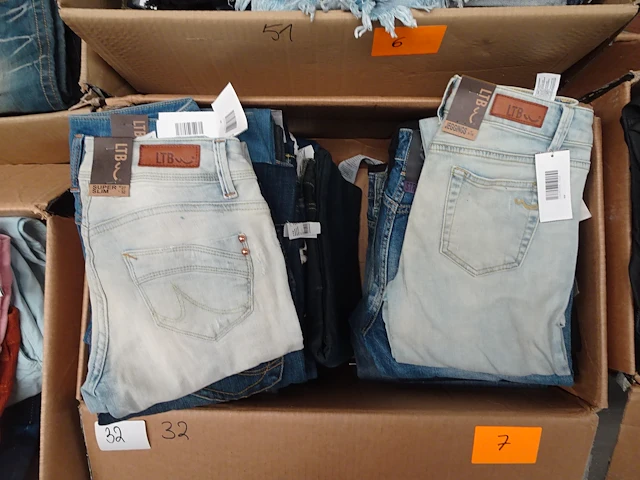32x jeansbroeken - afbeelding 1 van  4