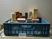 ± 33 div soorten klassieke parfums - afbeelding 1 van  6