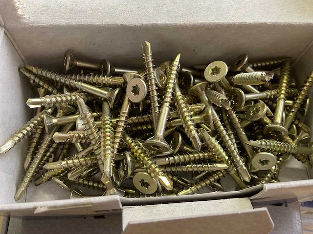 33 dozen spaanplaatschroeven - afbeelding 3 van  5