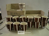 33 koffietassen - afbeelding 1 van  1