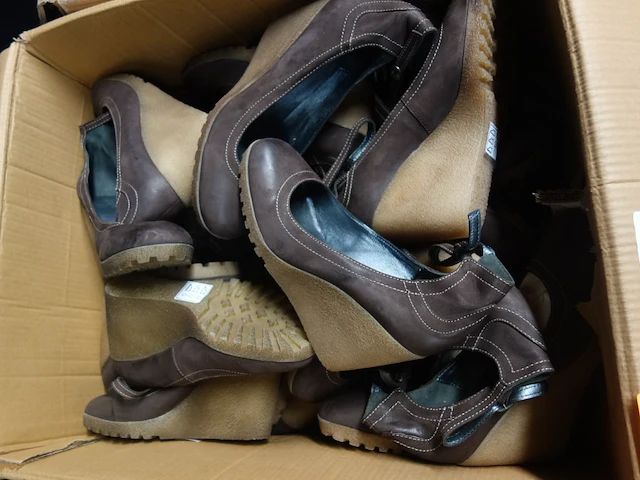 33x diverse schoenen - afbeelding 1 van  2
