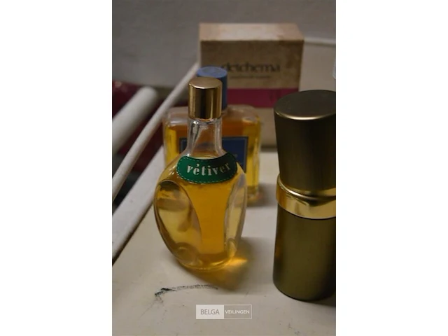 ±34 div soorten klassieke parfums - afbeelding 2 van  6