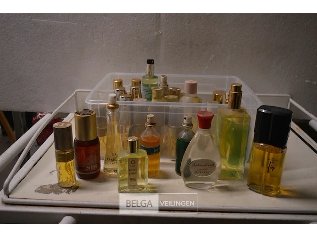 ±34 div soorten klassieke parfums - afbeelding 1 van  6