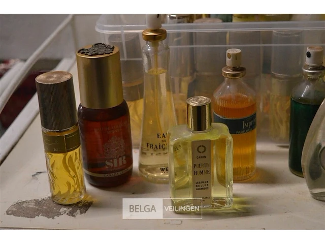 ±34 div soorten klassieke parfums - afbeelding 2 van  6