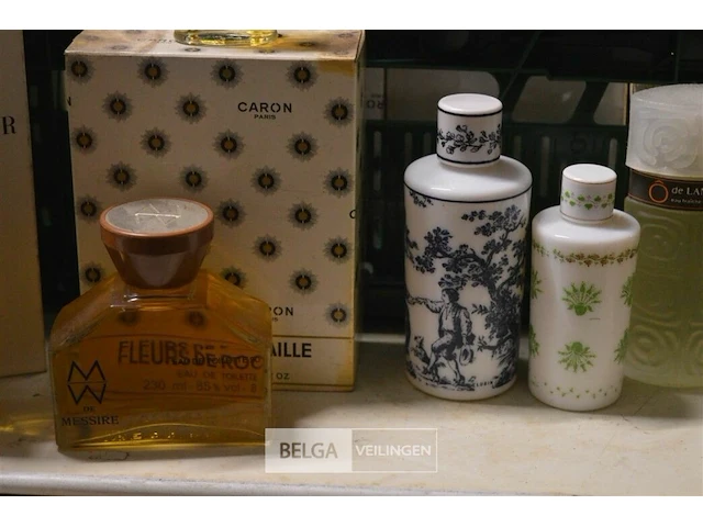 ±34 div soorten klassieke parfums - afbeelding 2 van  5