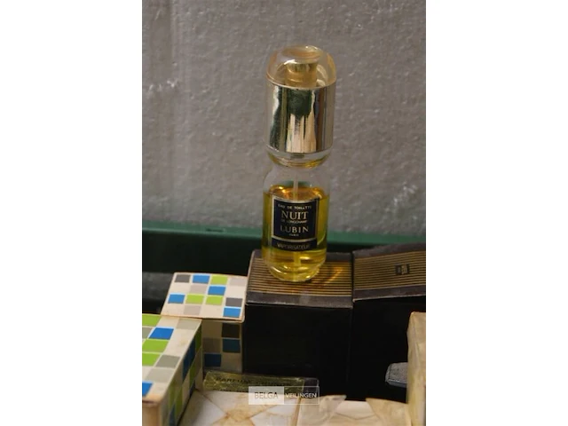 ±34 div soorten klassieke parfums - afbeelding 4 van  5