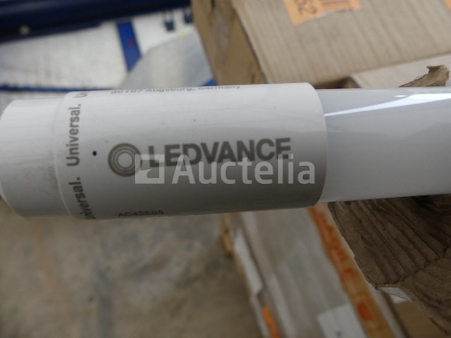 34 dozen met 10 nieuwe led tl buizen advance t8 un v 1200 - afbeelding 1 van  5