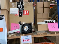 34 spots - afbeelding 1 van  3