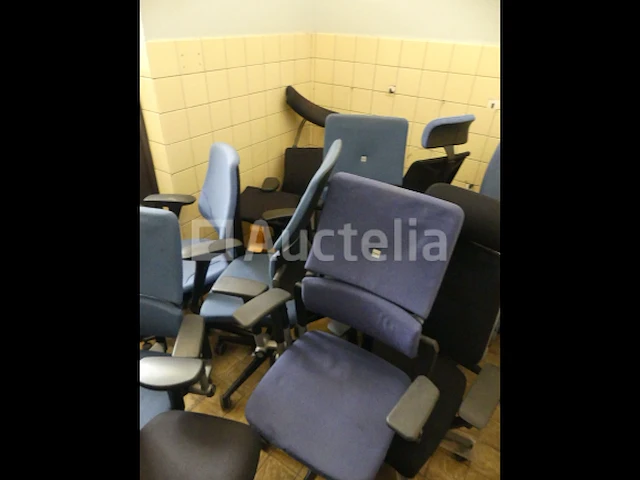 35 bureaustoelen - afbeelding 6 van  19
