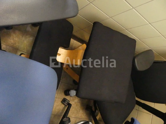 35 bureaustoelen - afbeelding 14 van  19