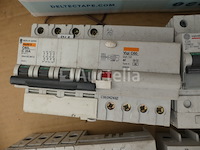 35 diverse stroomonderbrekers - afbeelding 3 van  11