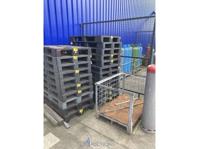 35 pvc paletten - afbeelding 1 van  2