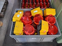 35 x rode signalisatie lampen nissen - afbeelding 1 van  4