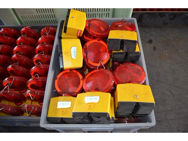 35 x rode signalisatie lampen nissen - afbeelding 3 van  4
