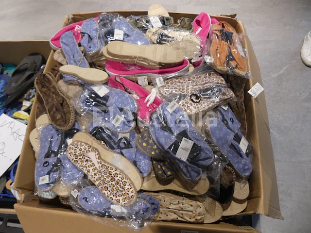 350 paren veelkleurige espadrilles - afbeelding 1 van  8