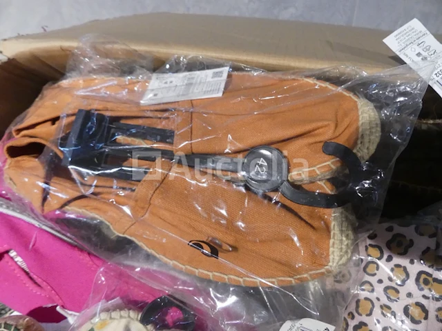 350 paren veelkleurige espadrilles - afbeelding 5 van  8